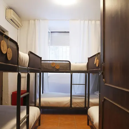 Avenida Albergue *